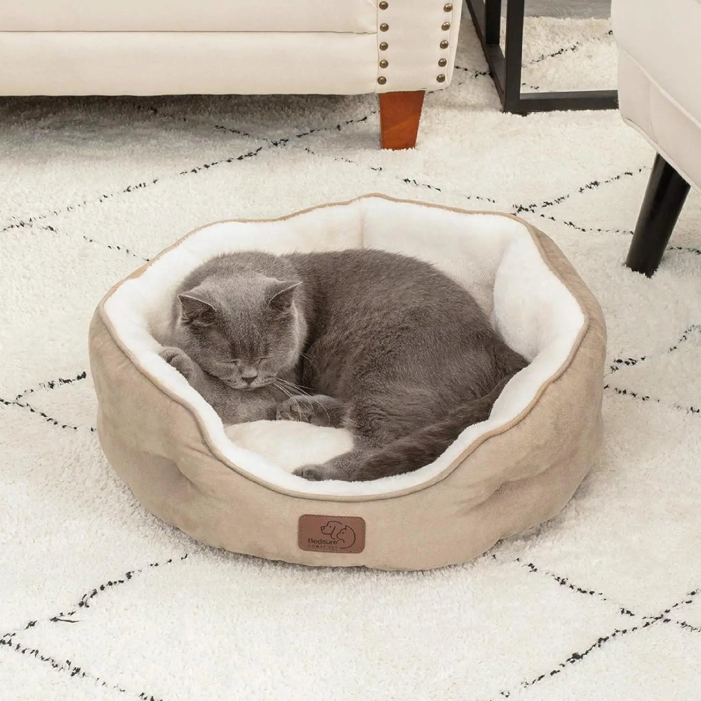 Calming Plush Pet Bed for Dogs & Cats – Ultra-Soft Washable Round Donut Bed with Non-Slip Bottom, Cozy Sleeping Bed for Puppies, Kittens & Small Pets (20")