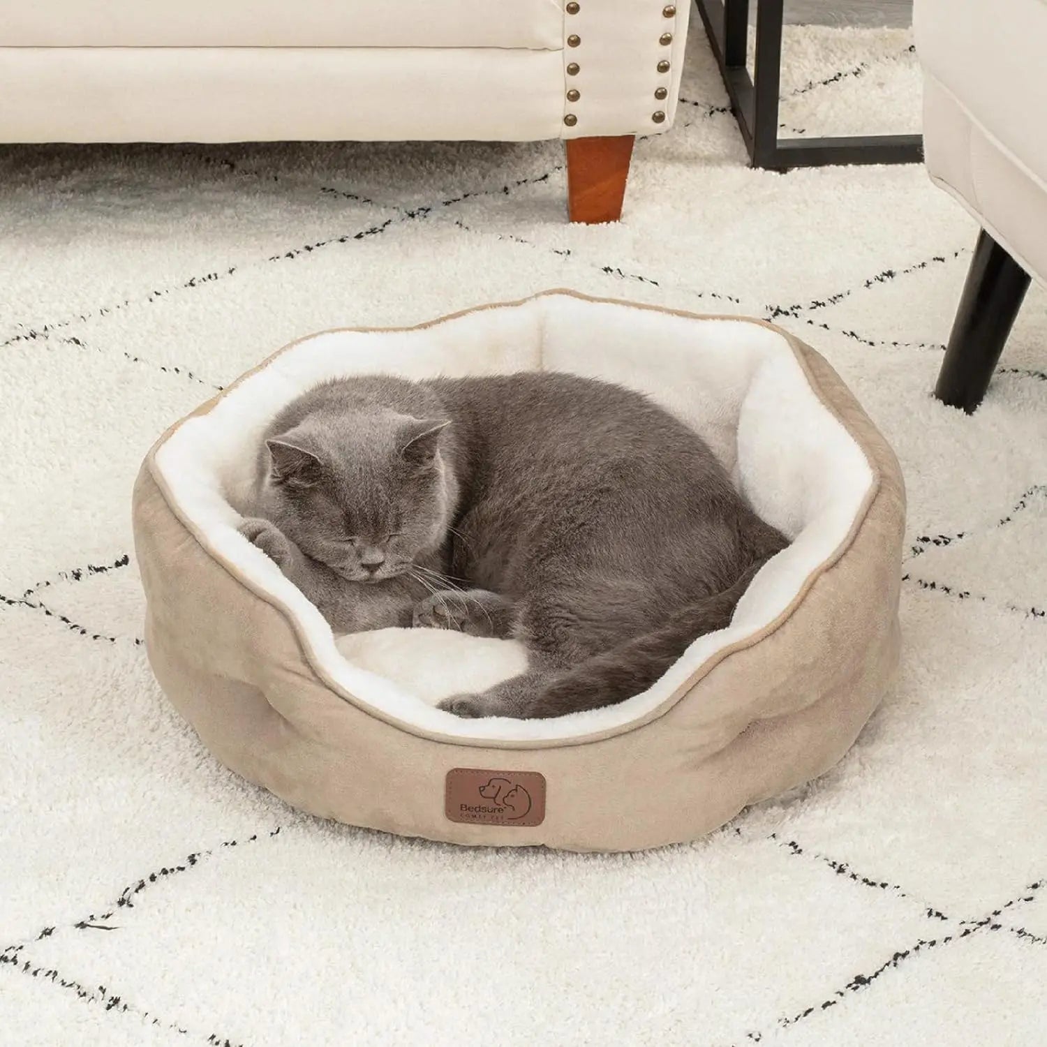 Calming Plush Pet Bed for Dogs & Cats – Ultra-Soft Washable Round Donut Bed with Non-Slip Bottom, Cozy Sleeping Bed for Puppies, Kittens & Small Pets (20")